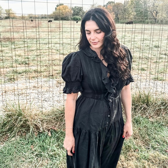 Meet your Posher, Sarah - Picture 1 of 1